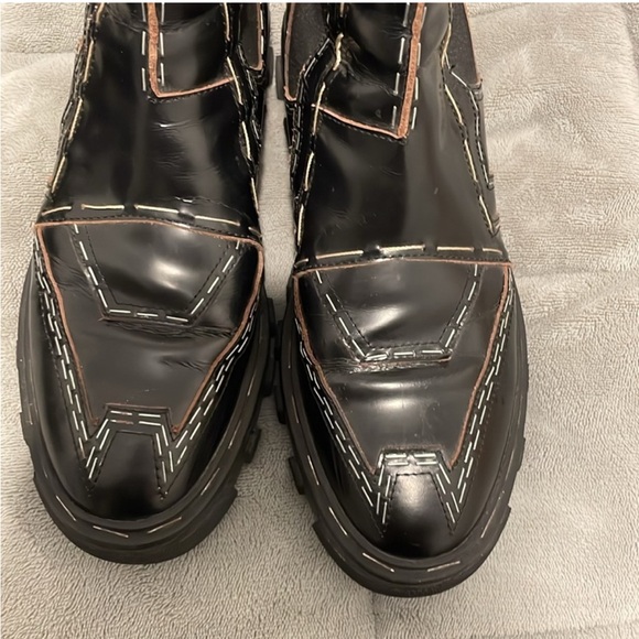 BALENCIAGA SMOOTH CALF LEATHER STITCH EMBROIDERED BOOTS - Picture 3 of 8